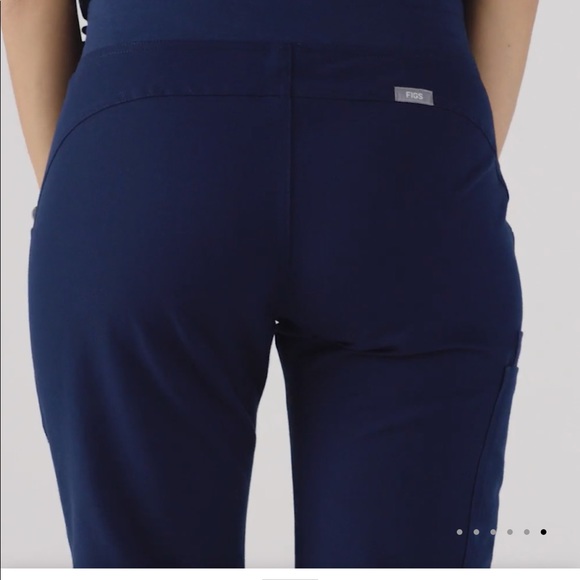 Figs Kade Cargo Scrub Pants Medium - Picture 6 of 12